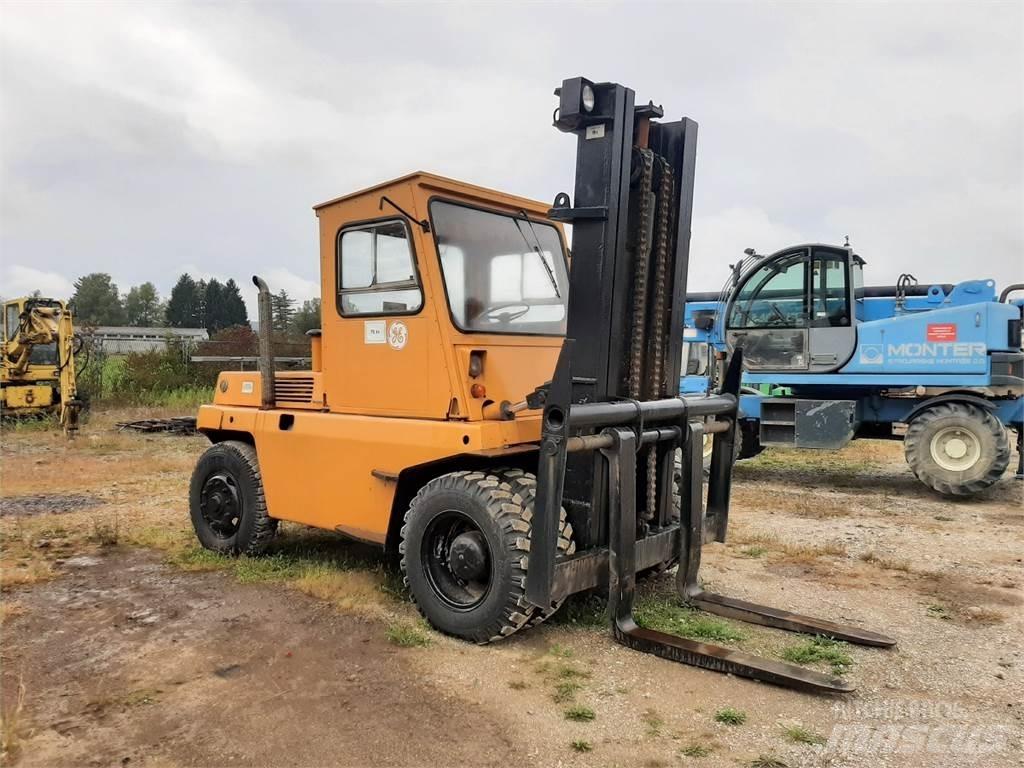 Litostroj V8 Дизельные погрузчики