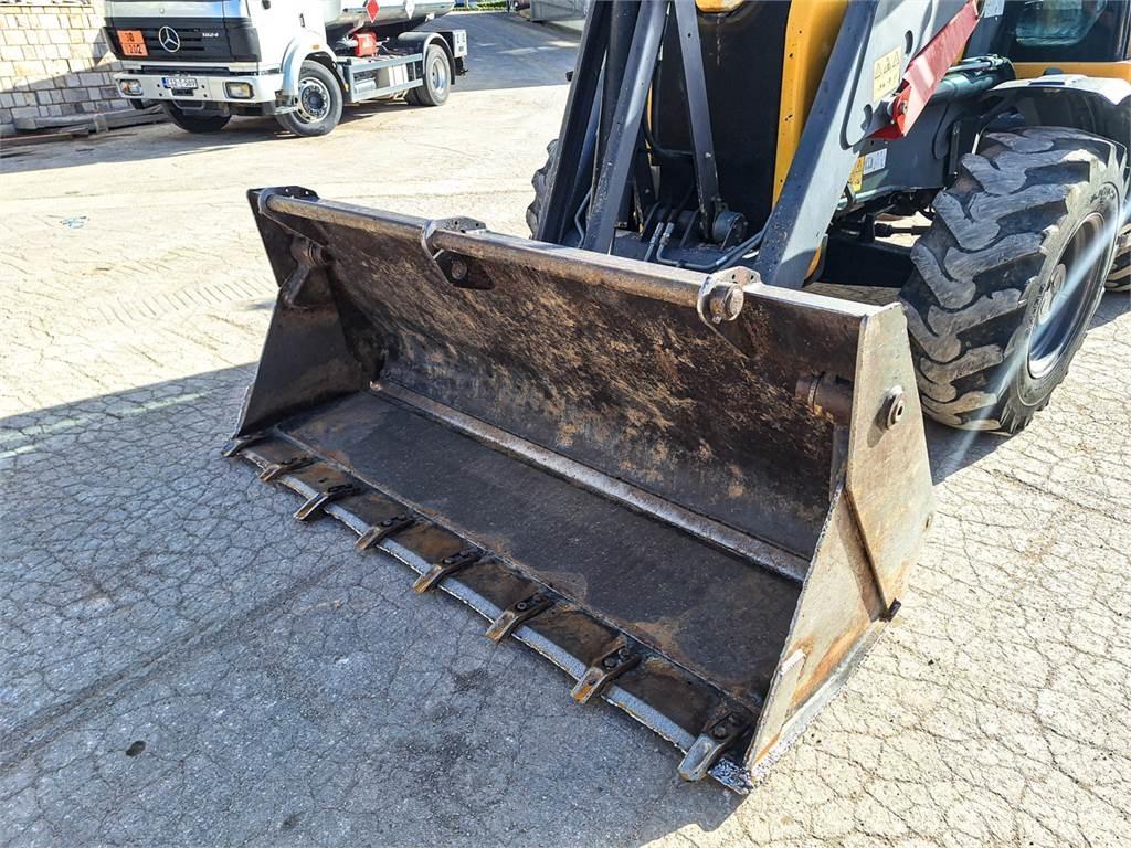 Mecalac TLB890PS Экскаваторы-погрузчики