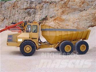 Moxy 7235 Шарнирно-сочленённые самосвалы