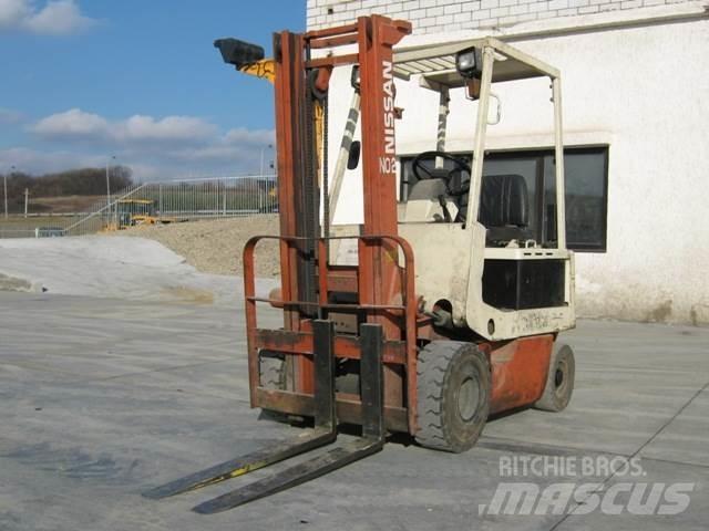 Nissan M01L15 Электропогрузчики