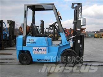 Nissan NJ01A15 Газовые погрузчики