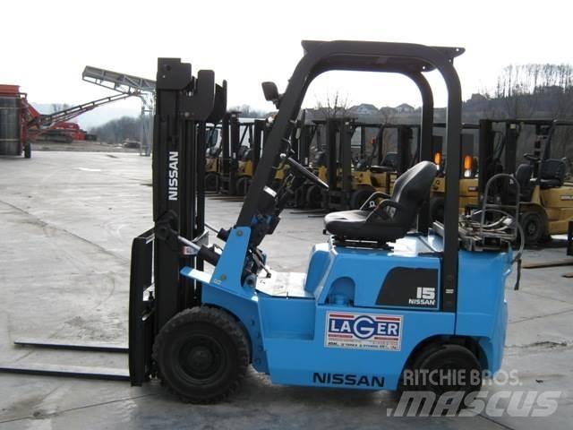 Nissan PJ01A15 Газовые погрузчики
