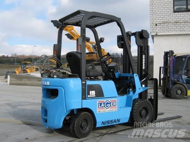 Nissan PJ01A15 Газовые погрузчики