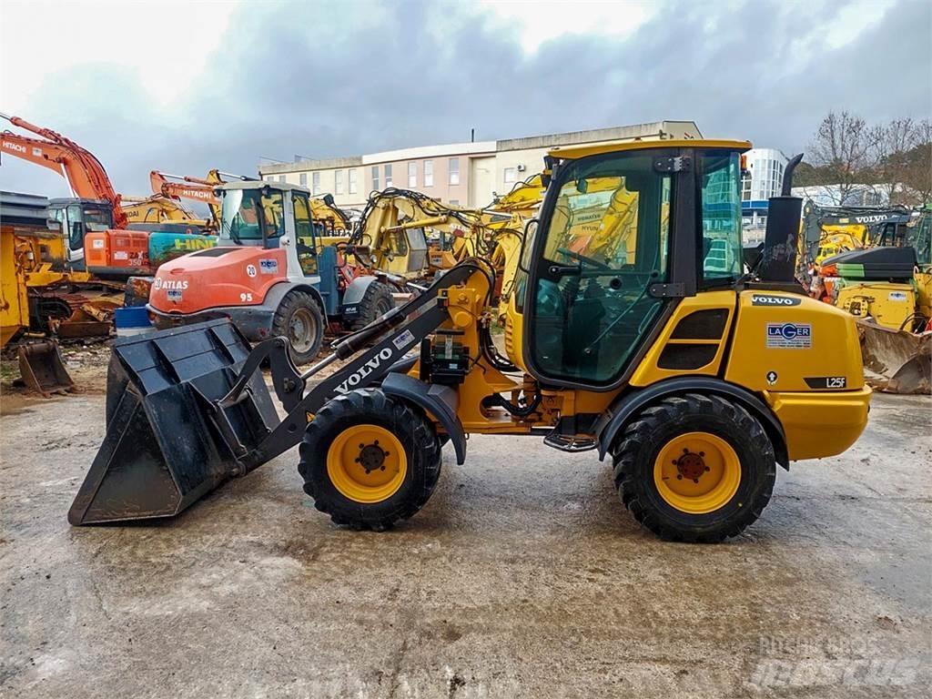 Volvo L25F Строительная техника - Другие