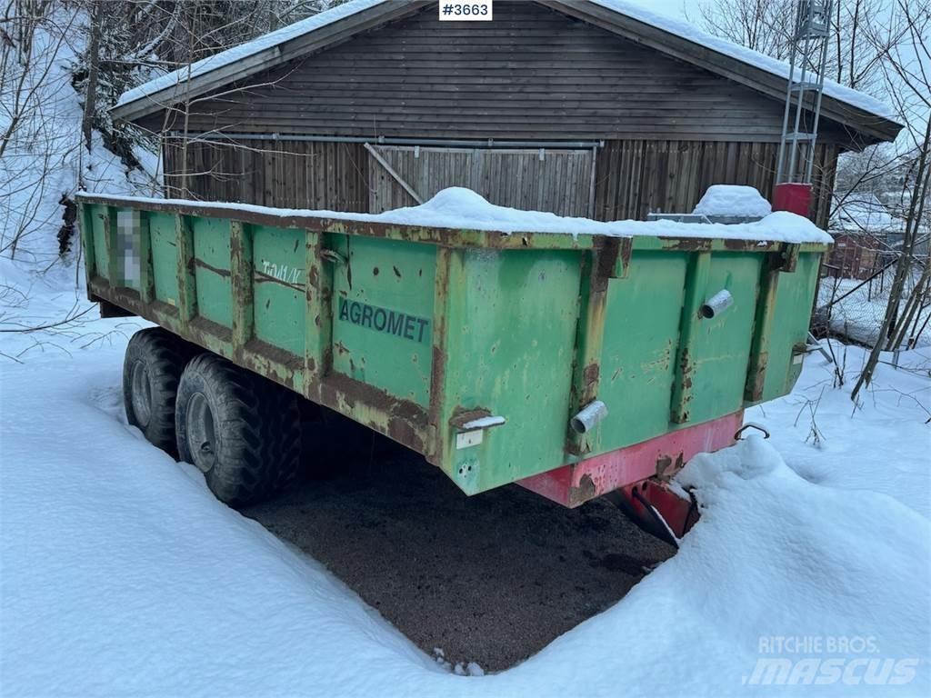 Agromet T-041 Самосвальные прицепы