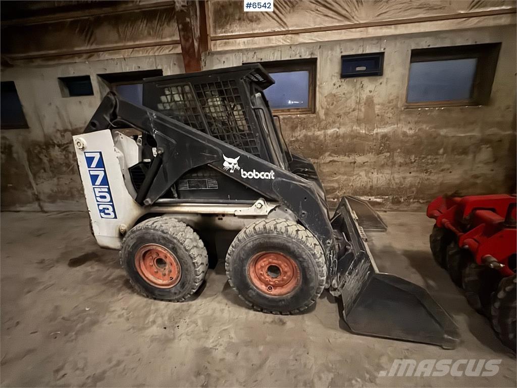 Bobcat 7753 Многофункциональные сельскохозяйственные погрузчики