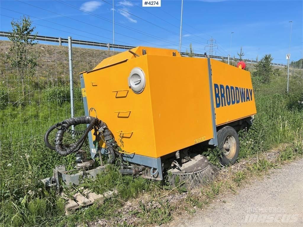 Broddway Combi Трактора