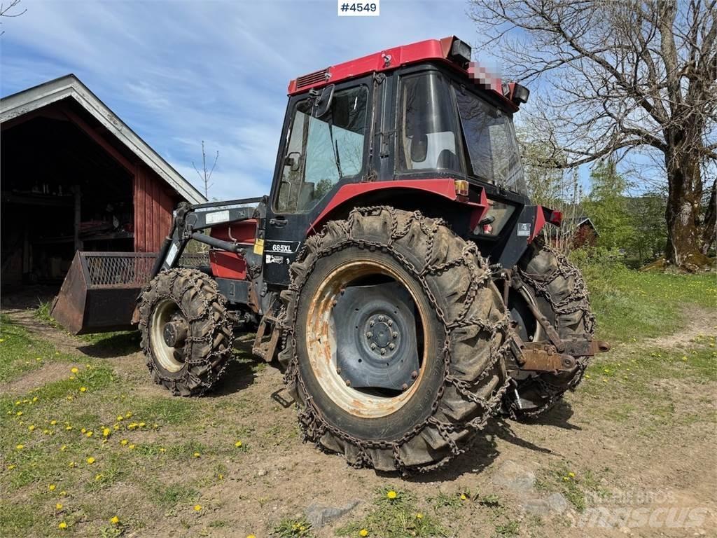 CASE 685 XL Трактора