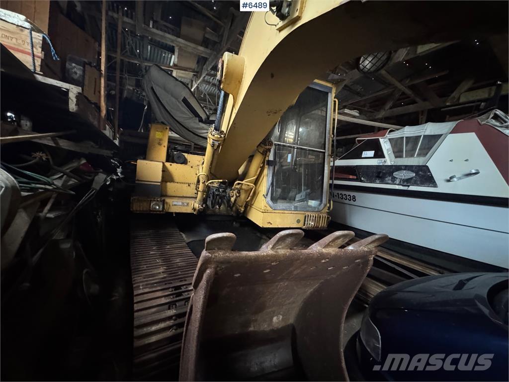 CAT 205 LC Гусеничные экскаваторы