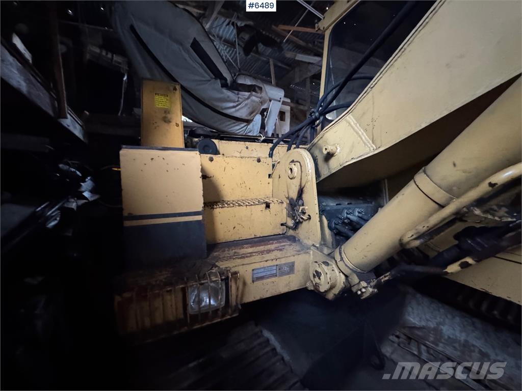 CAT 205 LC Гусеничные экскаваторы