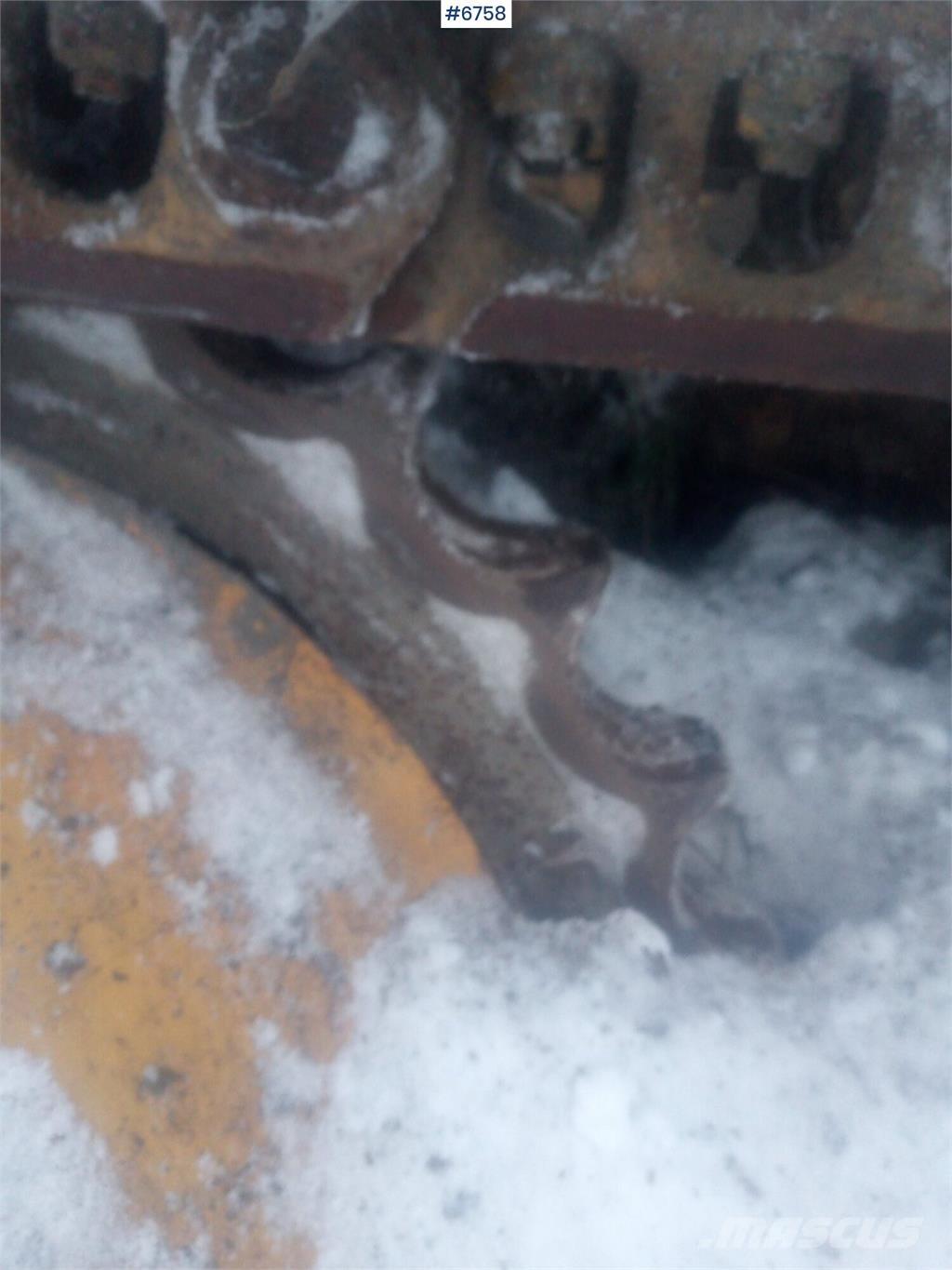 CAT D4 Гусеничные бульдозеры