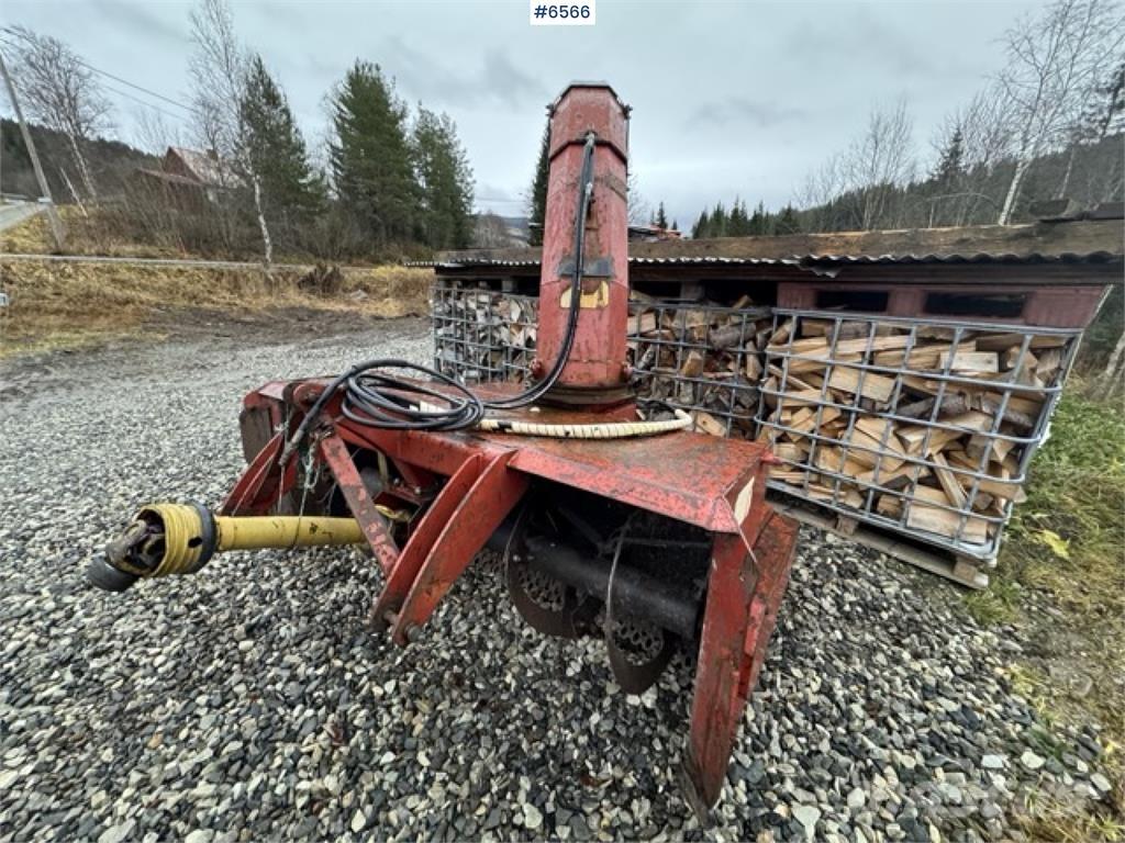 Dalen 2 trinns Снежные отвалы и плуги