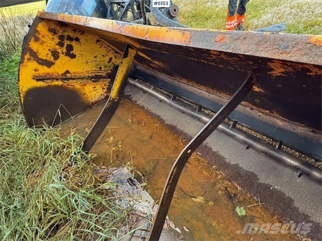 Dalen Strøkasse Снежные отвалы и плуги