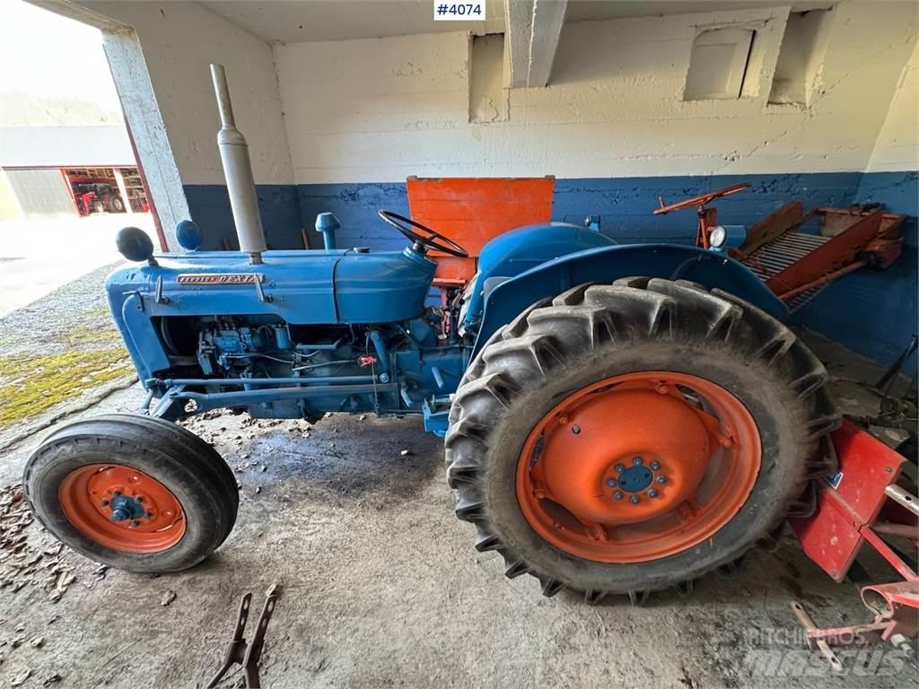 Fordson Dexta Трактора