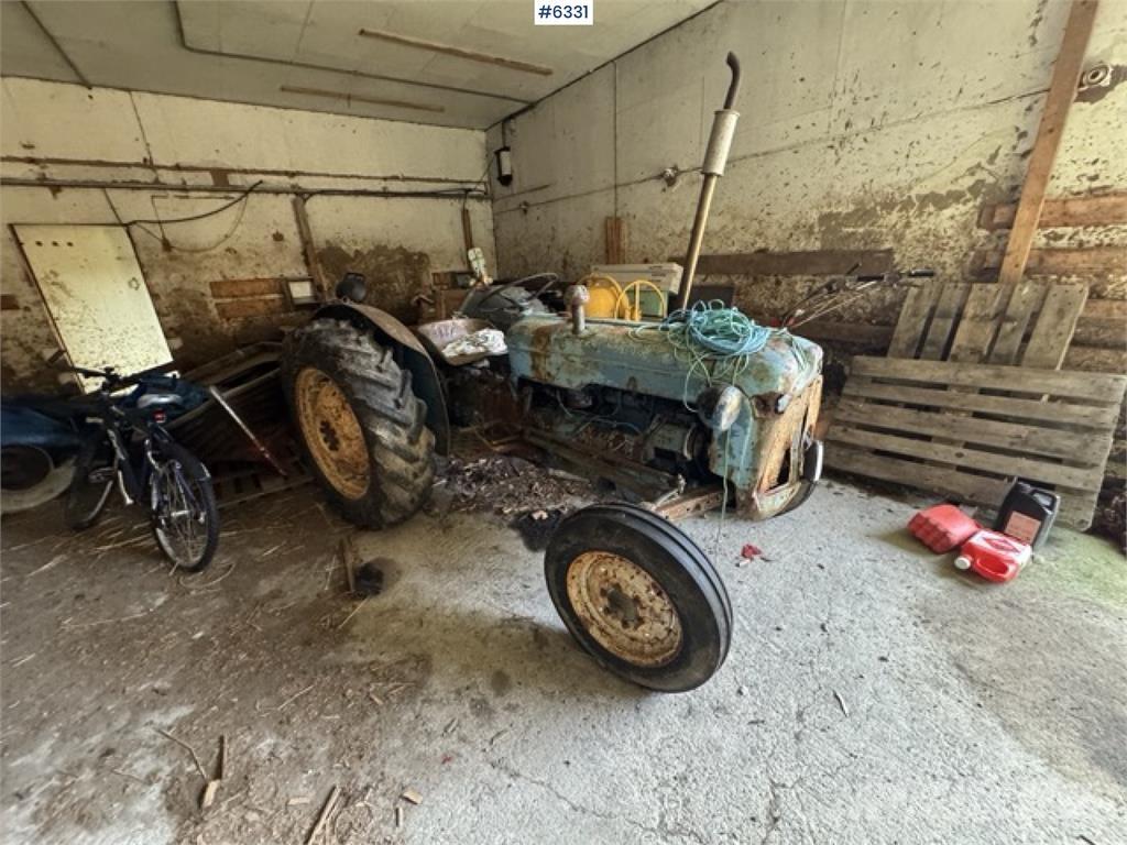 Fordson Dexta Трактора