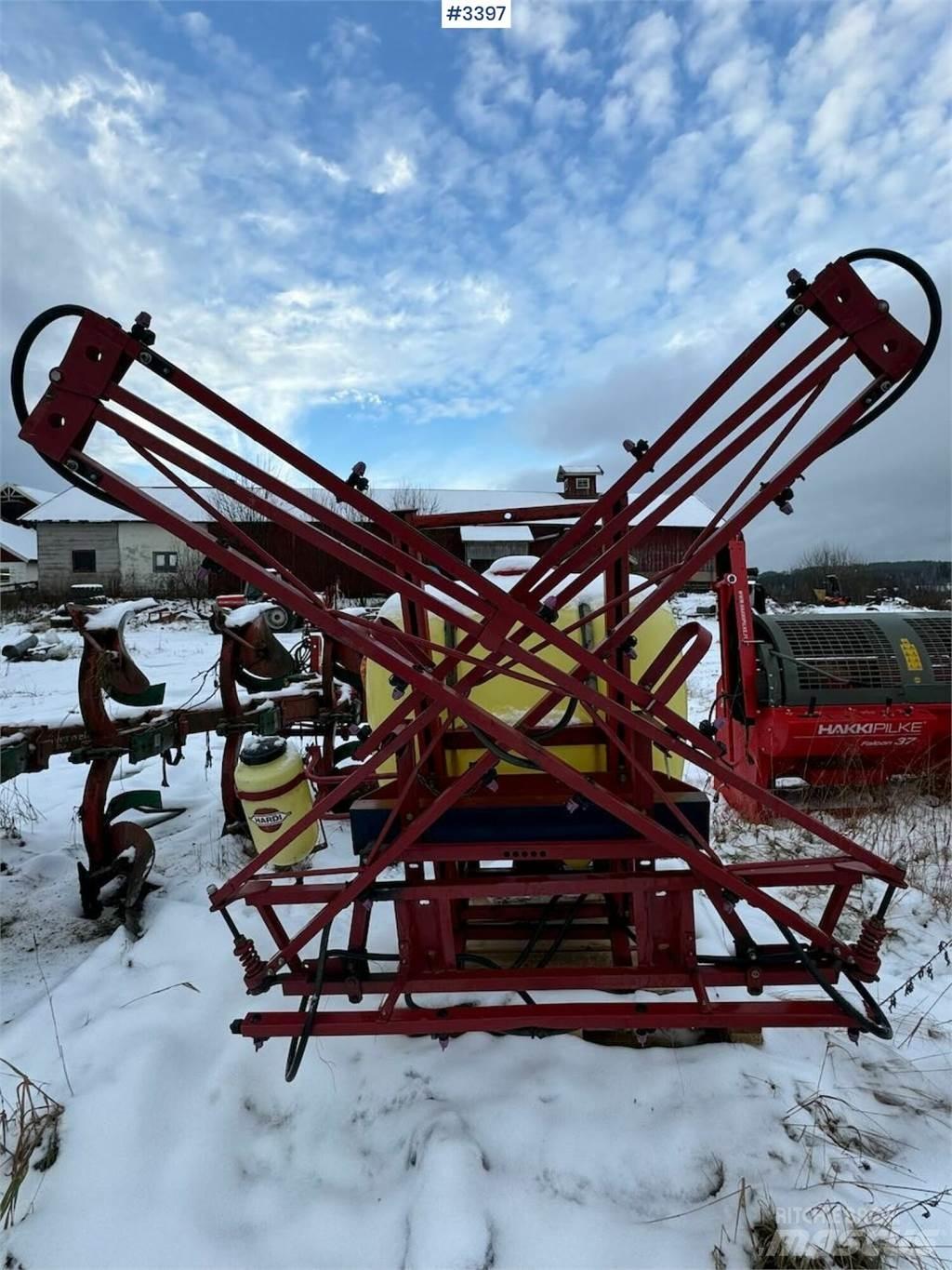 Hardi åkersprøyte Прочая техника для удобрений