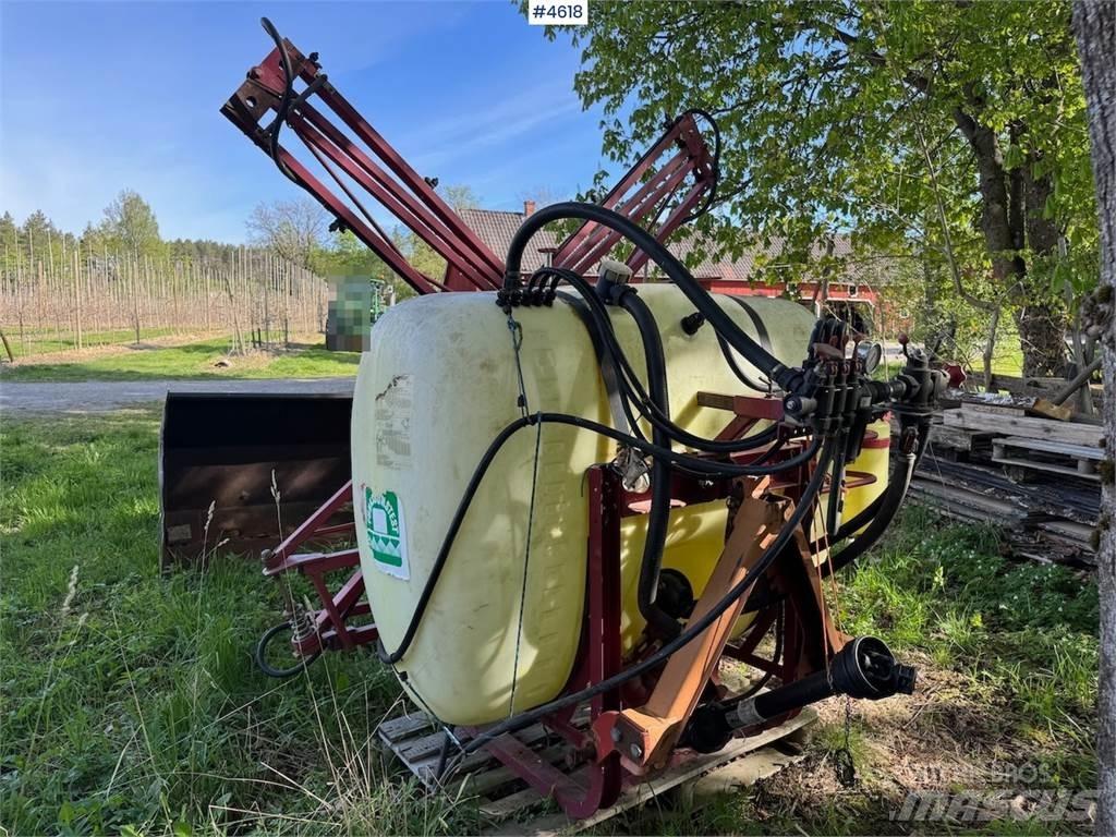 Hardi NK 800 Прицепные опрыскиватели