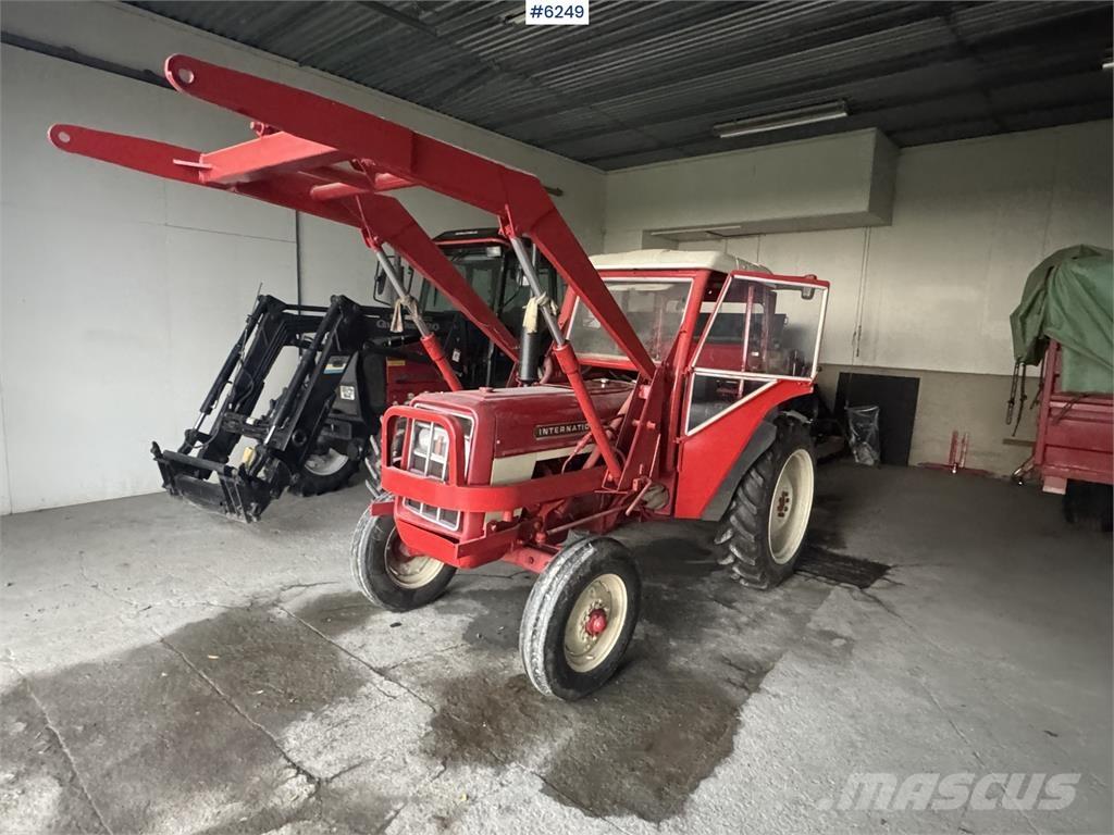 International 444 Трактора