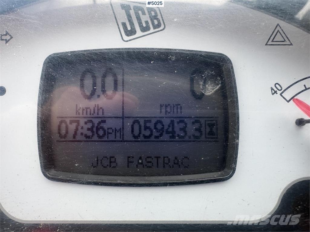 JCB Fastrac 7230 Трактора