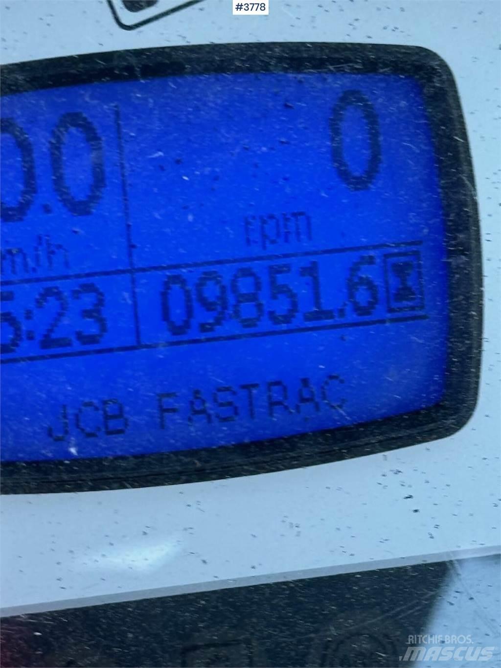 JCB Fastrac 8250 Трактора