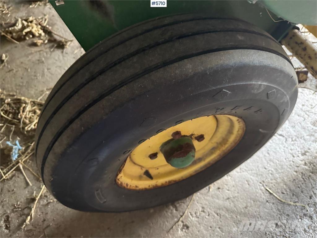 John Deere 336 Другое корнеплодоуборочное оборудование