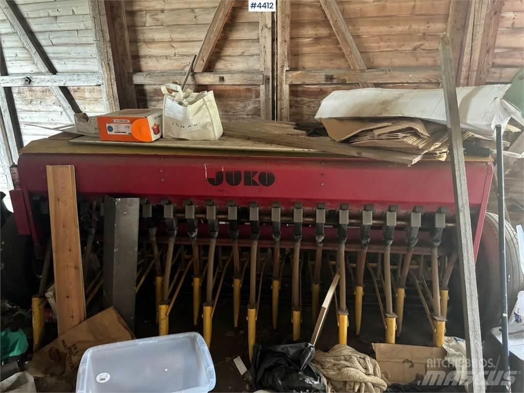 Juko Såmaskin Прочая техника для удобрений