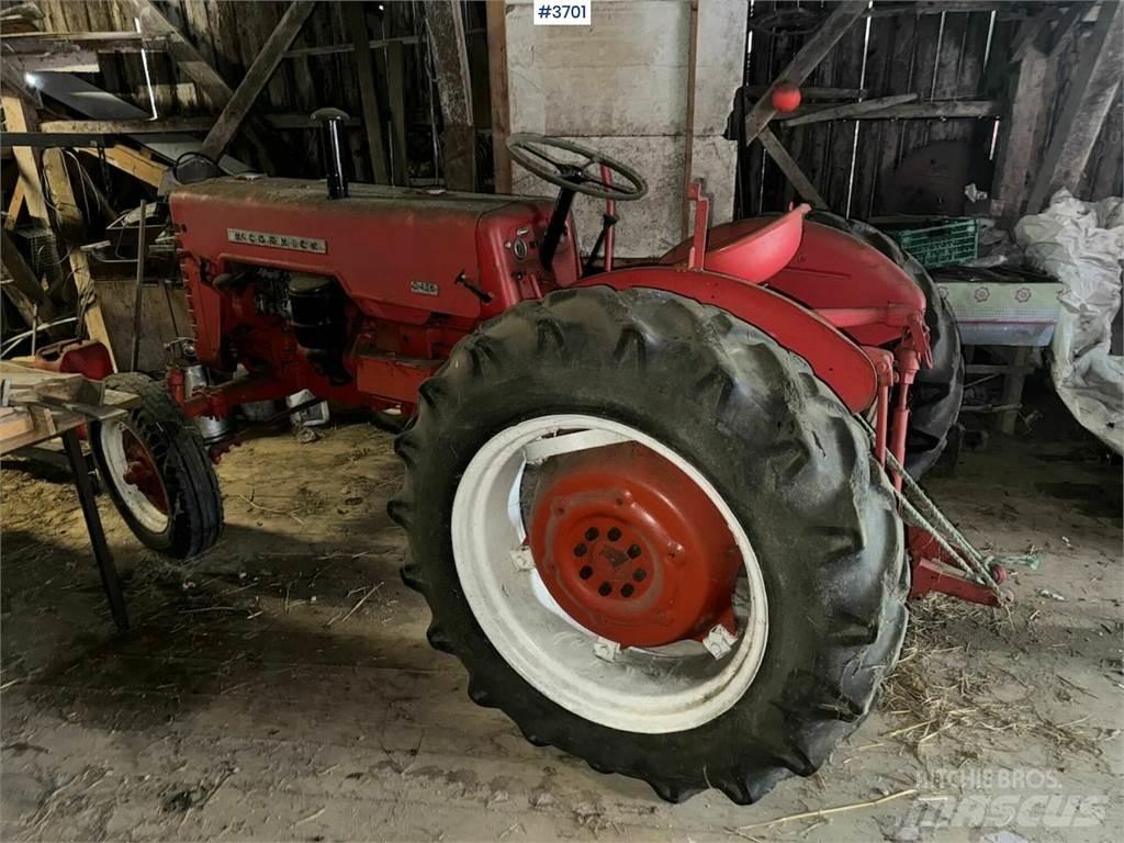 McCormick D-436 Трактора