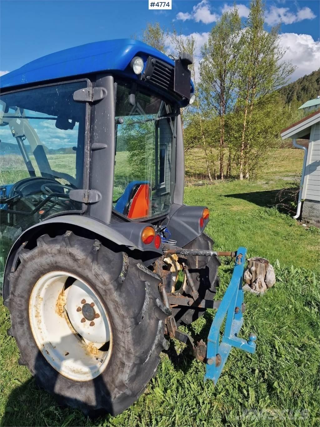 New Holland T3020 Трактора