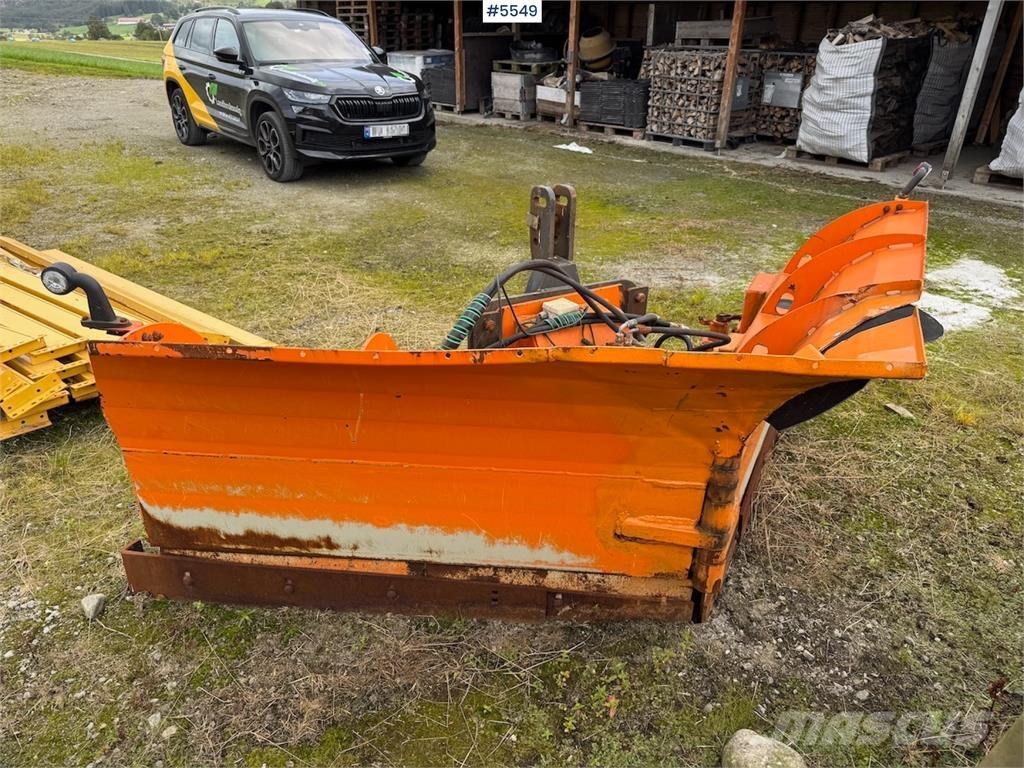 Padagas SSVL 32 Снежные отвалы и плуги