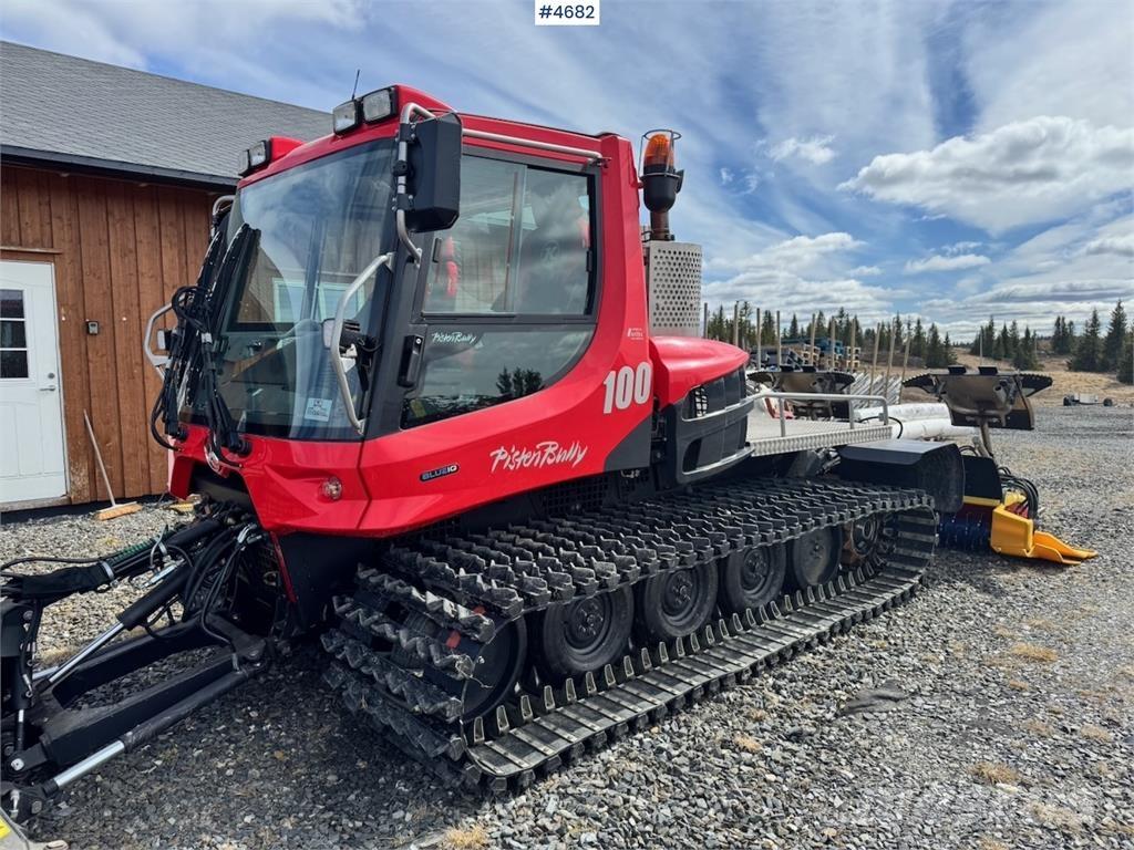  Pisten Bully 100 Снежные отвалы и плуги