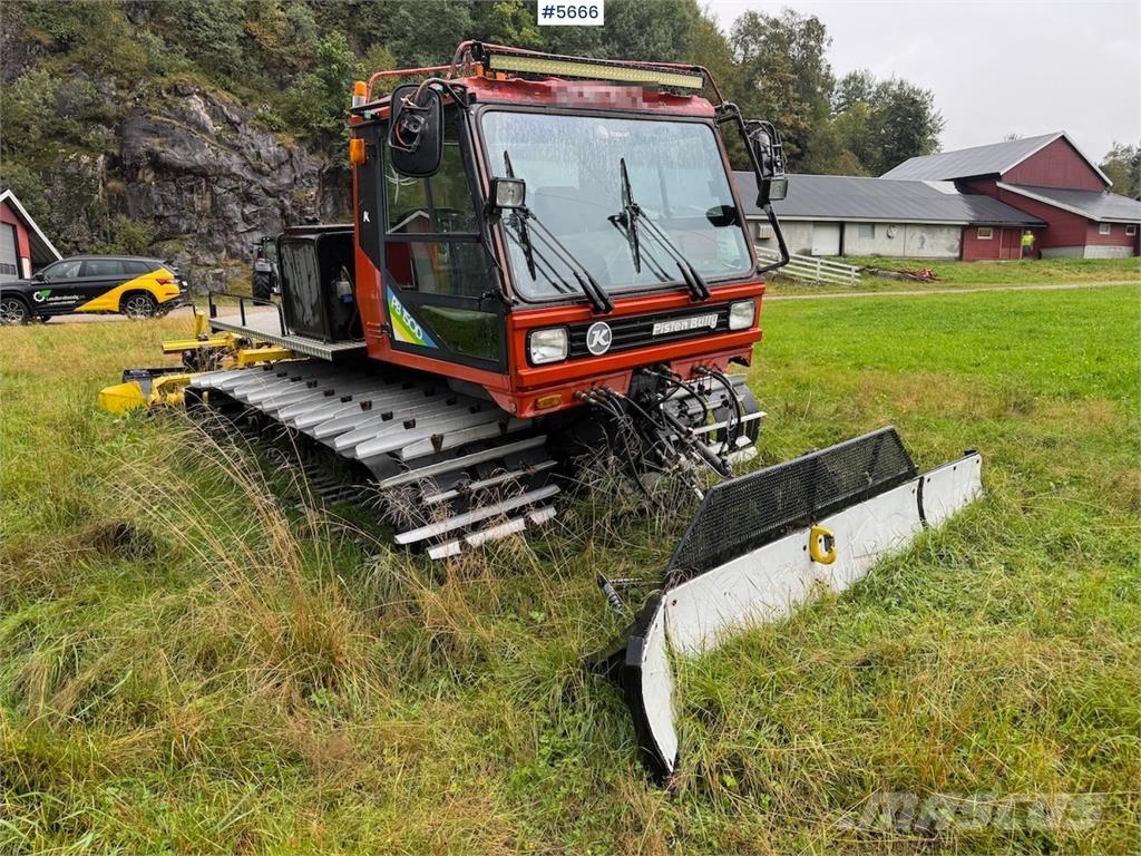  Pisten Bully 150D Снежные отвалы и плуги