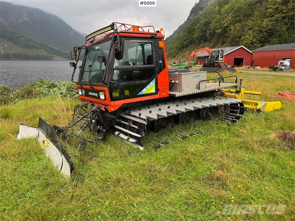  Pisten Bully 150D Снежные отвалы и плуги