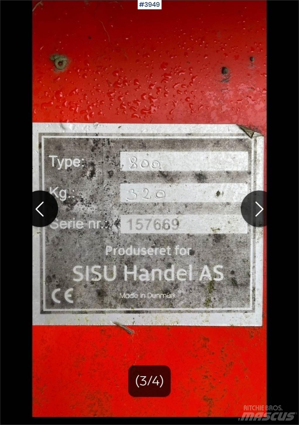 Sisu 800 Другая техника для уборки снега