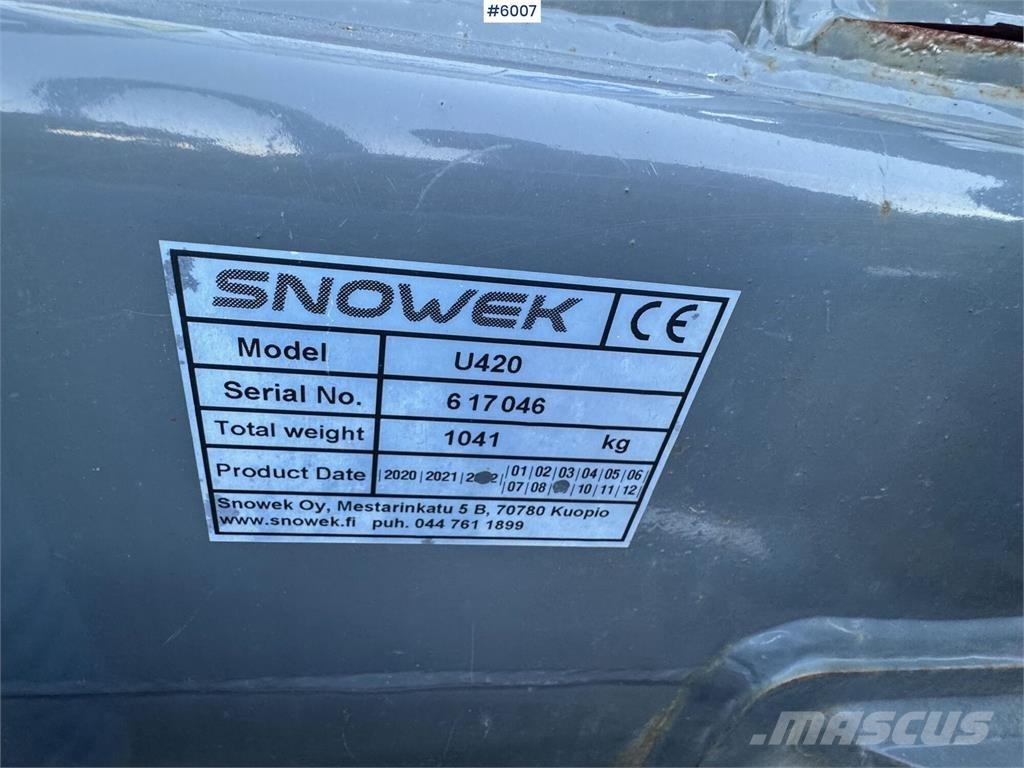 Snowek U420 Снежные отвалы и плуги
