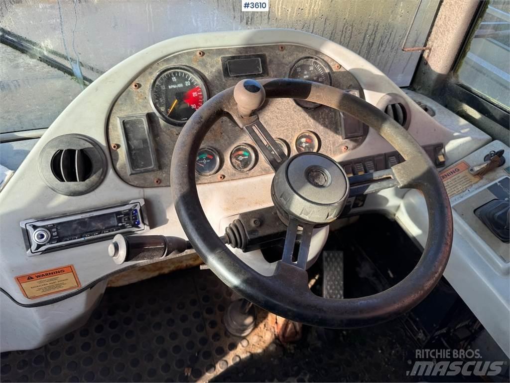 Terex TA25 Фронтальные погрузчики