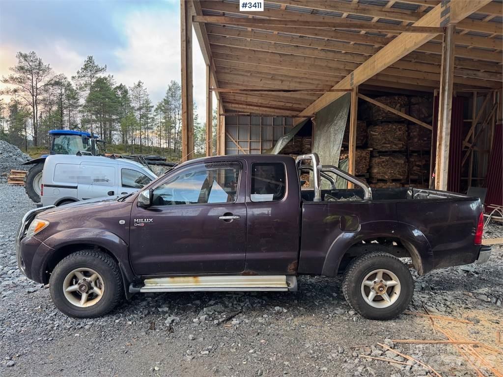 Toyota Hilux Прочие фургоны