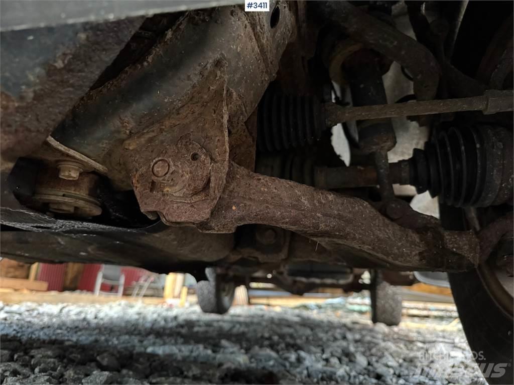 Toyota Hilux Прочие фургоны
