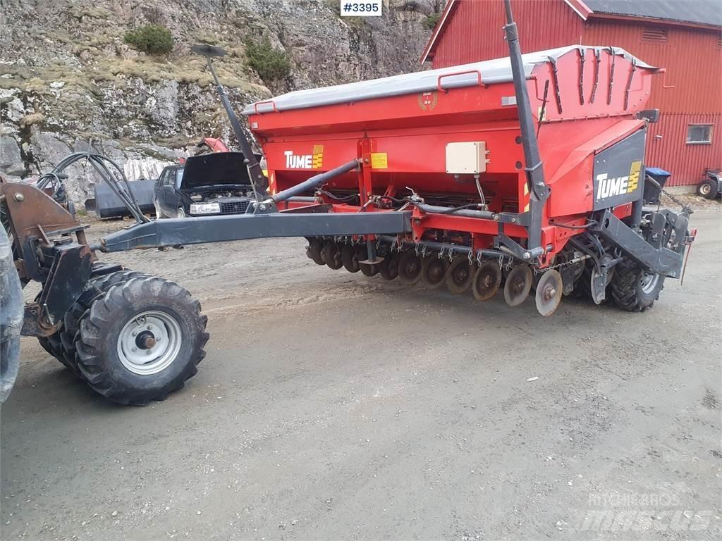Tume HKL 3000 JC Сеялки