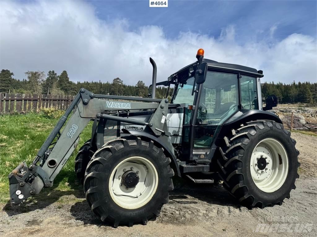 Valtra A85-4 Трактора