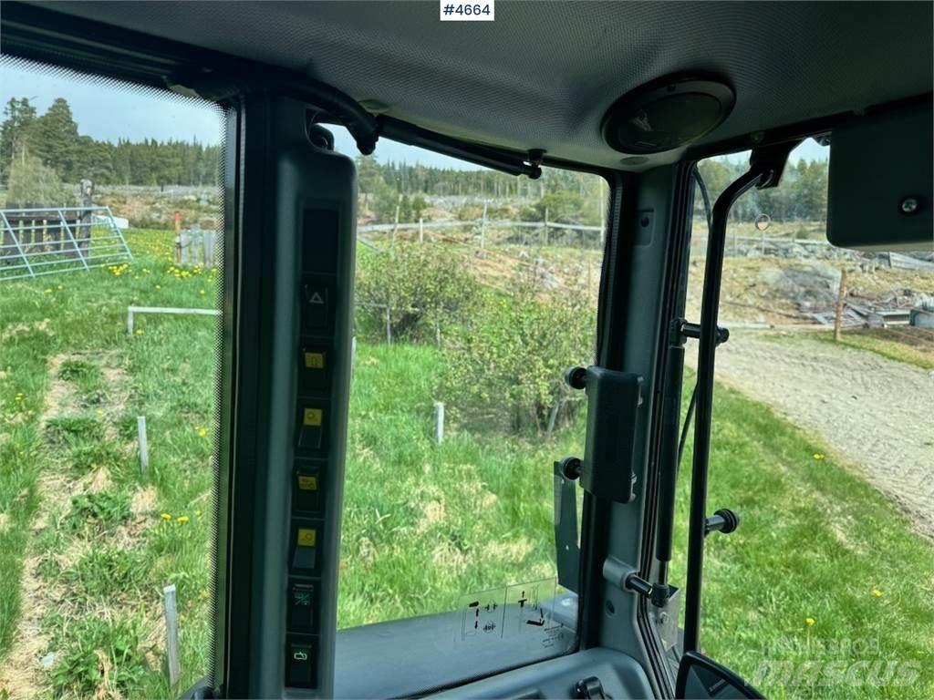 Valtra A85-4 Трактора