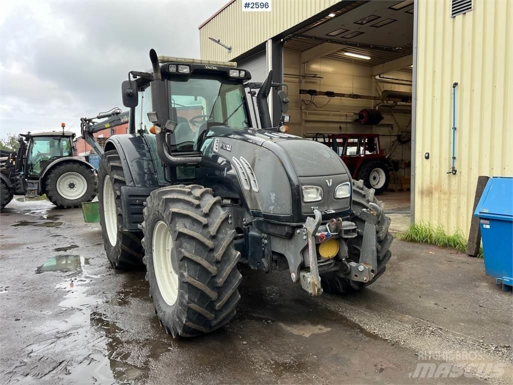 Valtra T182 Трактора