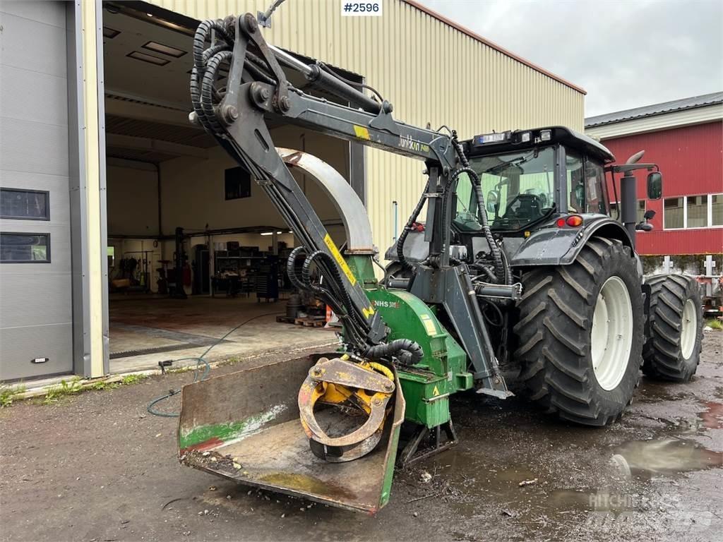 Valtra T182 Трактора
