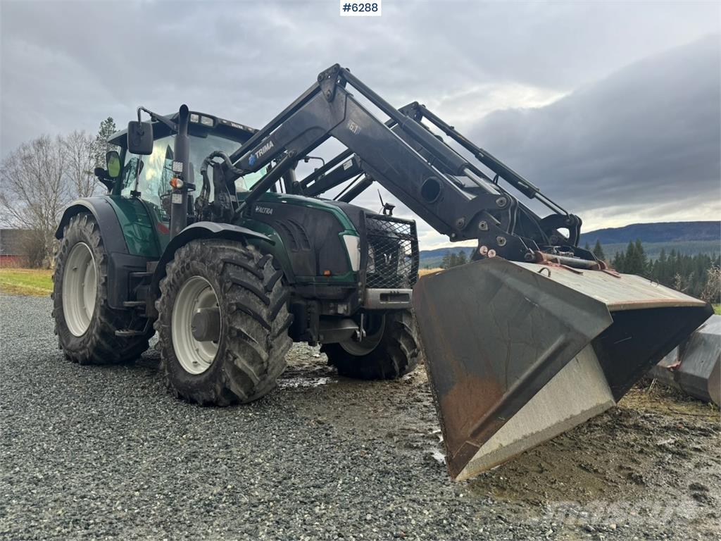 Valtra T203 Трактора