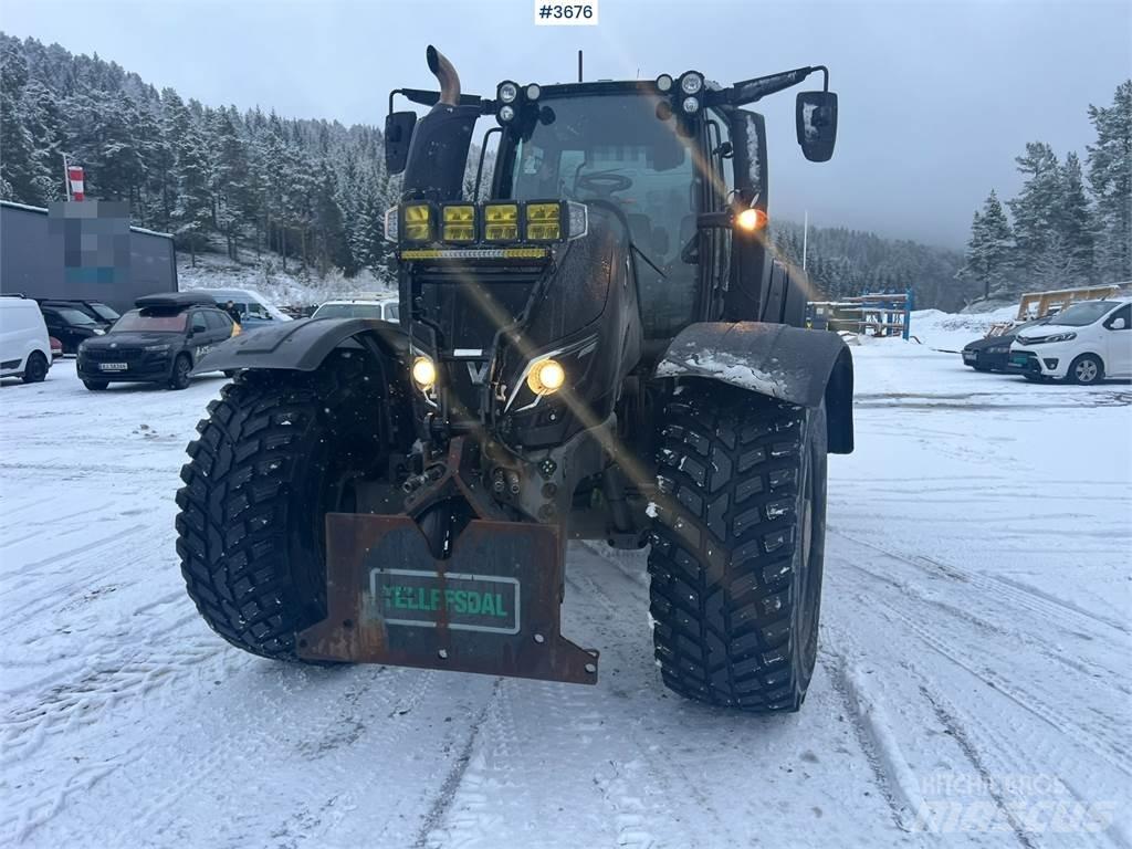Valtra T254 Трактора