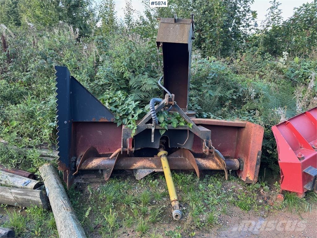  Westbjörn 2450 Снежные отвалы и плуги