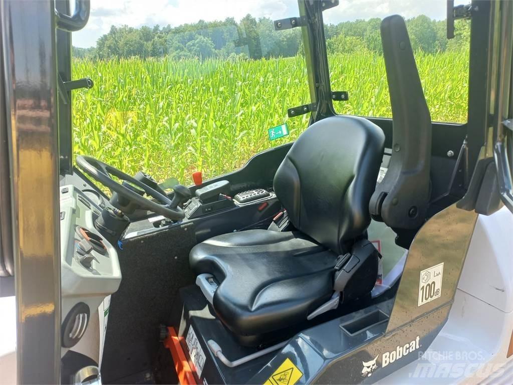 Bobcat L 28 E Строительная техника - Другие