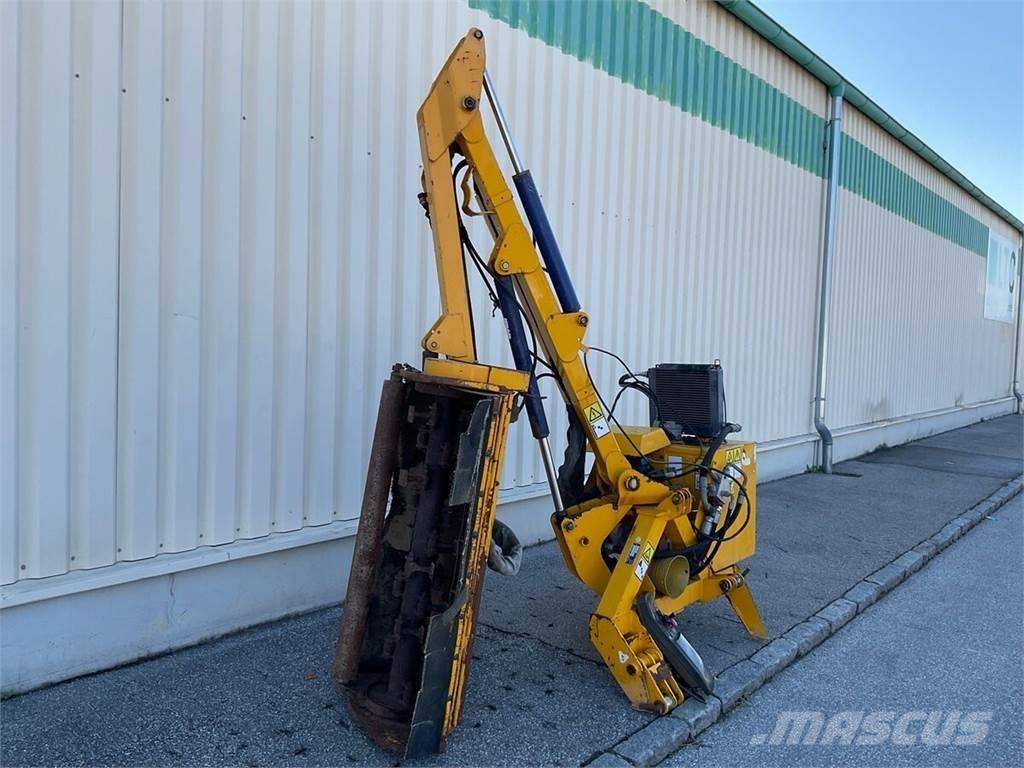 Bomford B 508 Самоходные газонокосилки