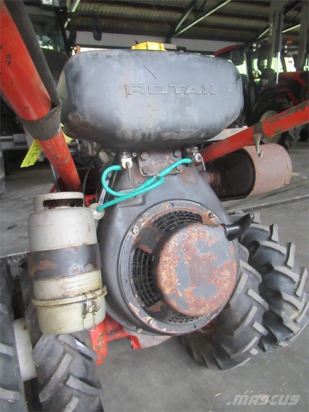 Bucher M 200 Самоходные газонокосилки