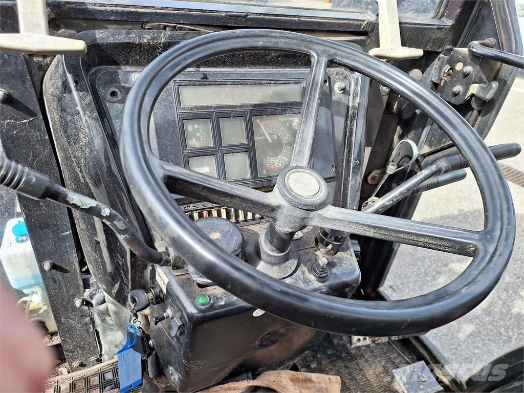 Case IH 2140 Трактора