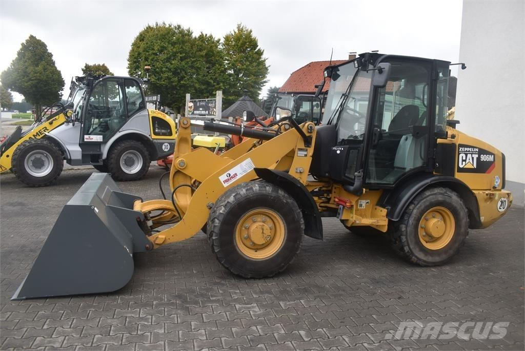 CAT 906M Фронтальные погрузчики